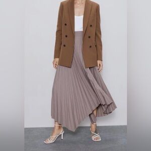 ZARA Asymmetrical Hem Pleated Neutral Beige Skirt Small
